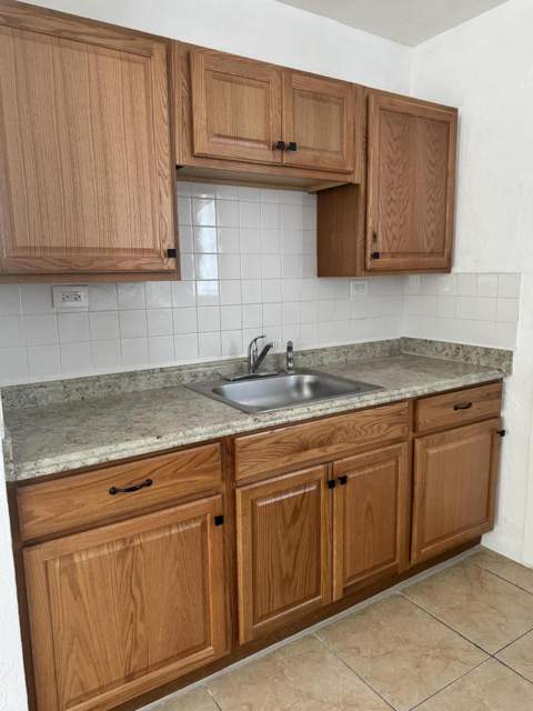 2304 NW 15th Court, Fort Lauderdale FL - photo 19 of 35