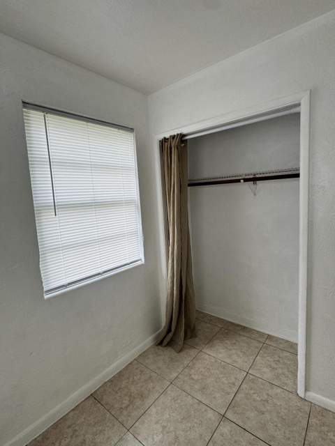 2304 NW 15th Court, Fort Lauderdale FL - photo 22 of 35