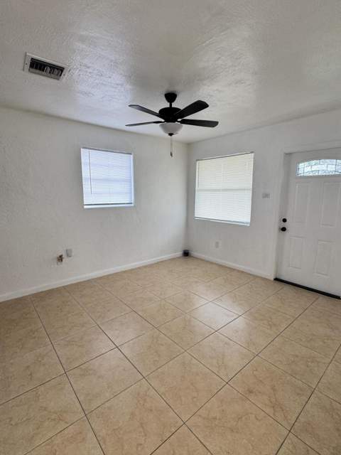 2304 NW 15th Court, Fort Lauderdale FL - photo 24 of 35