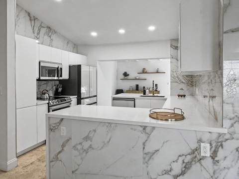 2836 NW 11th Avenue, Wilton Manors FL - photo 18 of 52