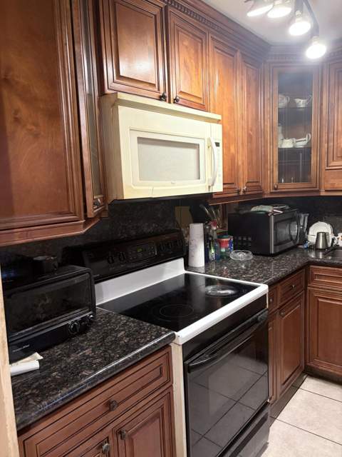 3090 Holiday Springs Boulevard #105, Margate FL - photo 7 of 16