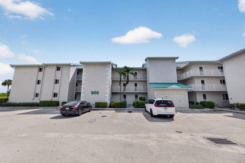 2 bedroom Condominium at 2400 S Ocean Drive #326, Ocean Village, Fort Pierce — photo 5