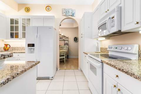 7927 Exeter Boulevard, Tamarac FL - photo 11 of 53