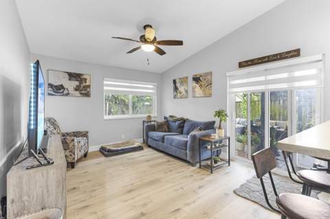 5318 NW 93rd Avenue, Sunrise FL - photo 10 of 36