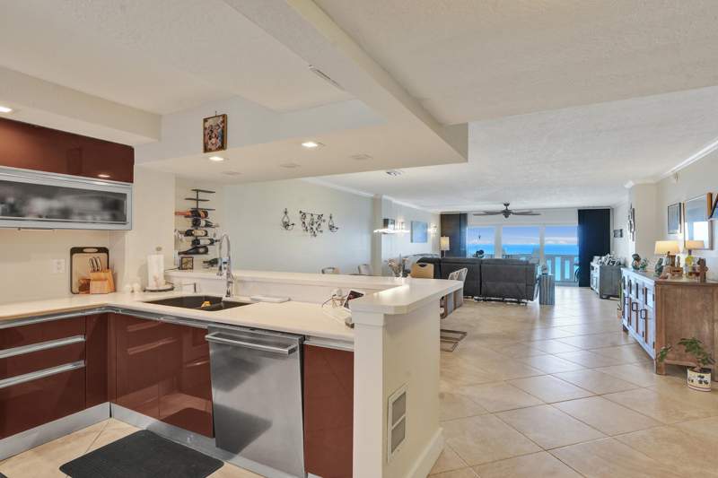 2 bedroom Condominium at 1012 N Ocean Boulevard #905, Century Plaza Condo, Pompano Beach — photo 4