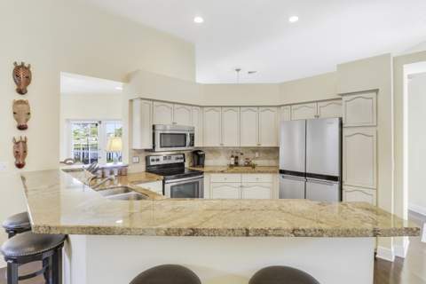 2189 Regents Boulevard, West Palm Beach FL - photo 7 of 40