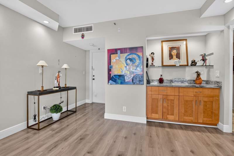 2 bedroom Condominium at 6805 Willow Wood Drive #5051, Willow Wood Midrise Condo, Boca Raton — photo 2