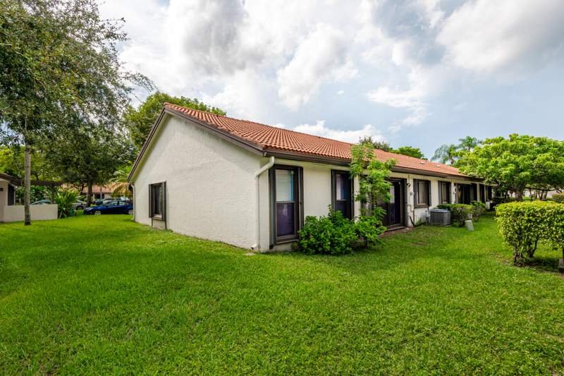 3 bedroom Townhouse at 7143 Wisteria Way, Brookwood Gardens, Tamarac — photo 4