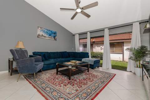 7143 Wisteria Way, Tamarac FL - photo 8 of 34