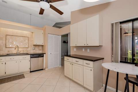 7143 Wisteria Way, Tamarac FL - photo 18 of 34