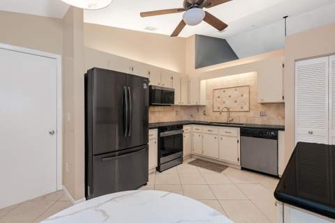 7143 Wisteria Way, Tamarac FL - photo 19 of 34