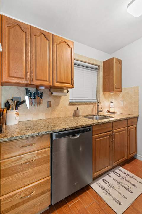 5581 Calico Road, West Palm Beach FL - photo 11 of 27