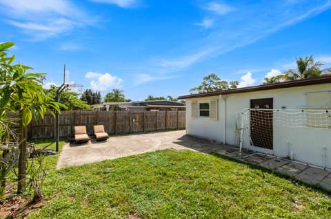 5581 Calico Road, West Palm Beach FL - photo 23 of 27