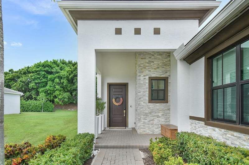 3 bedroom Single Family Residence at 528 SE Fascino Circle, Tesoro Plat No 20, Port St. Lucie — photo 3