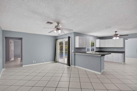 3731 NW 99th Avenue, Coral Springs FL - photo 8 of 41