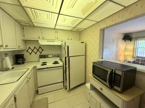 3031 Ashby D, Deerfield Beach FL - photo 9 of 24