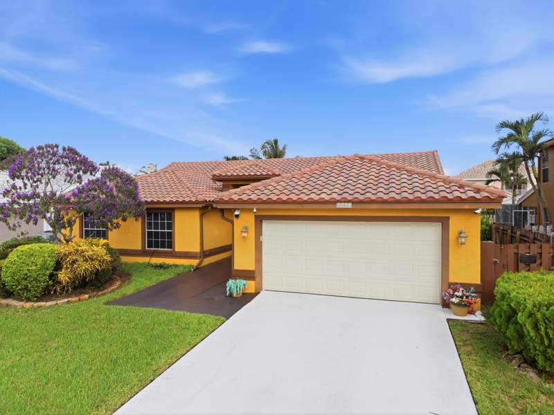 3 bedroom Single Family Residence at 8862 Jaspers Drive, Rainbow Lakes Tr A, Boynton Beach — photo 4