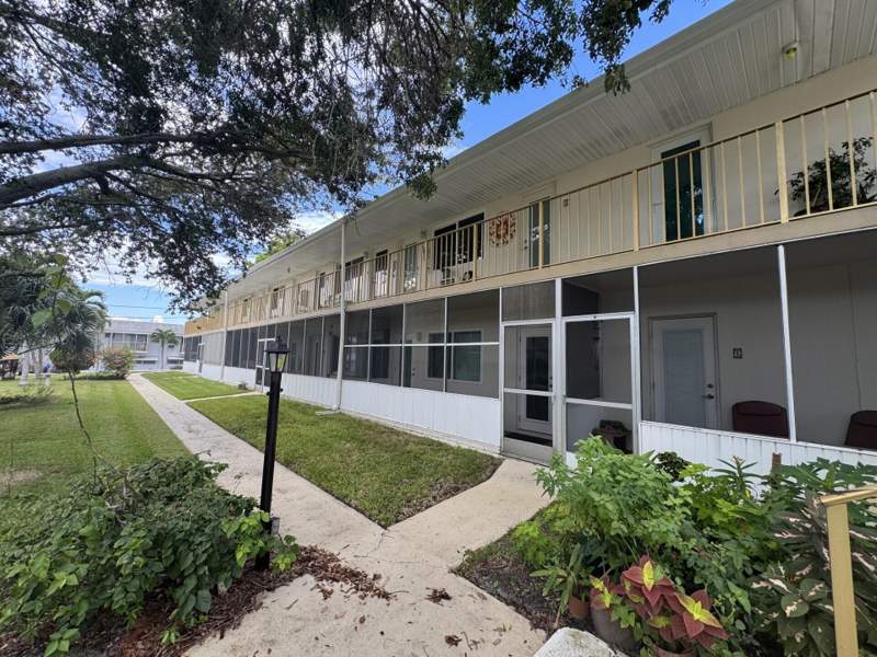 1 bedroom Co-Ownership at 11 SW 4th Avenue #1, Maranatha Apts Inc, Boca Raton — photo 2