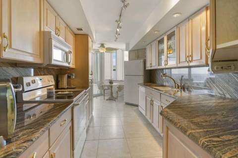 500 S Ocean Boulevard #2204, Boca Raton FL - photo 11 of 37