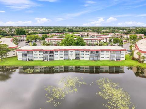 9400 N Hollybrook Lake Drive #208, Pembroke Pines FL - photo 15 of 39
