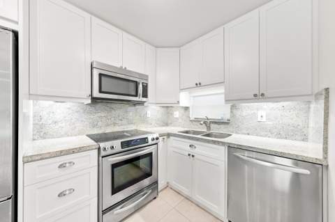 9400 N Hollybrook Lake Drive #208, Pembroke Pines FL - photo 20 of 39