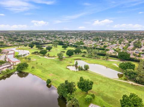 9400 N Hollybrook Lake Drive #208, Pembroke Pines FL - photo 8 of 39