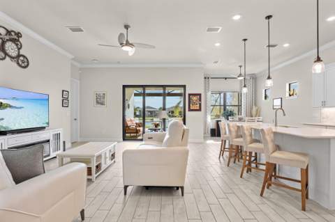786 SE Courances Drive, Port St. Lucie FL - photo 8 of 62