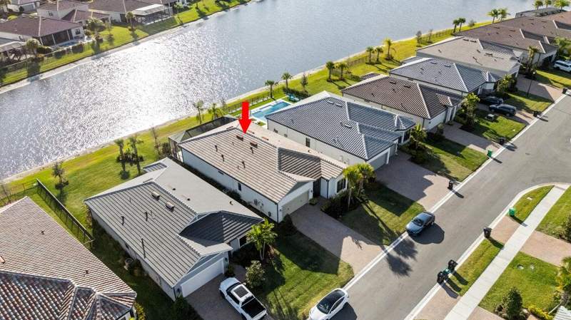 3 bedroom Single Family Residence at 786 SE Courances Drive, Metes And Bounds, Port St. Lucie — photo 4