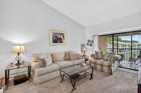 330 Palmwood Place #208, Boca Raton FL - photo 8 of 73