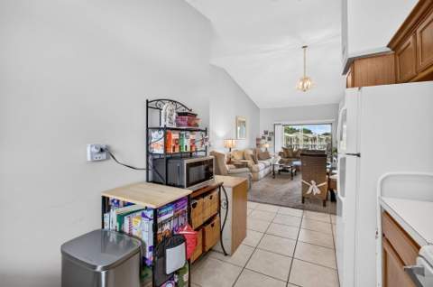 330 Palmwood Place #208, Boca Raton FL - photo 17 of 73