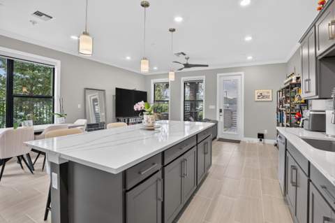 765 NW 84th Terrace, Plantation FL - photo 8 of 31