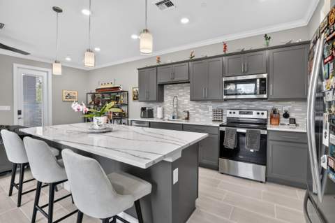 765 NW 84th Terrace, Plantation FL - photo 9 of 31
