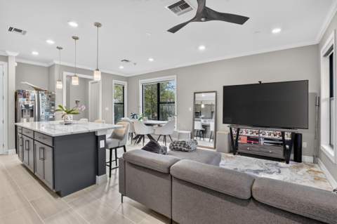 765 NW 84th Terrace, Plantation FL - photo 11 of 31