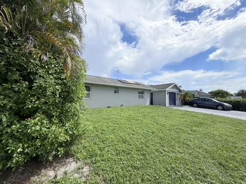 10431 Carmen Lane, Royal Palm Beach FL - photo 8 of 8