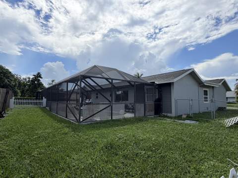 10431 Carmen Lane, Royal Palm Beach FL - photo 6 of 8