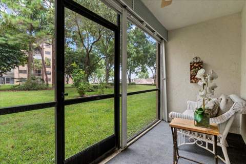 4760 Lucerne Lakes Boulevard #105, Lake Worth FL - photo 23 of 44