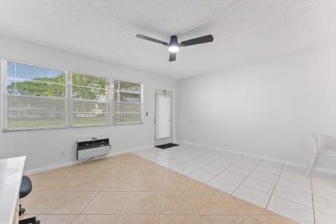 398 Tilford, Deerfield Beach FL - photo 7 of 38