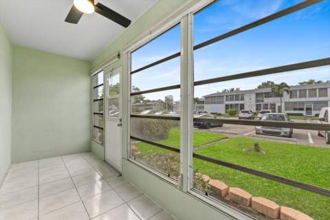 398 Tilford, Deerfield Beach FL - photo 15 of 38