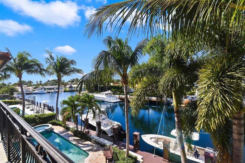 6 bedroom Single Family Residence at 4431 NE 24th Avenue, Venetian Isles 3rd Sec, Lighthouse Point — photo 3