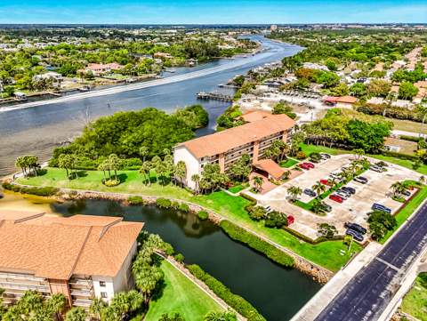 1701 Marina Isle Way #103, Jupiter FL - photo 8 of 35