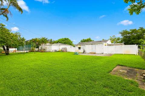 933 Upland Road, West Palm Beach FL - photo 9 of 16