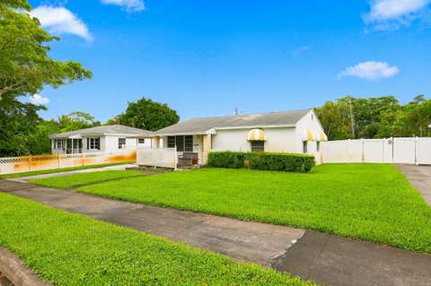 933 Upland Road, West Palm Beach FL - photo 6 of 16