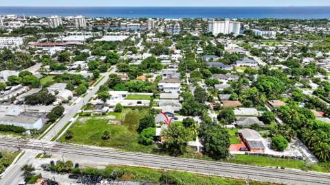 115 SE 5th Street, Delray Beach FL - photo 10 of 17