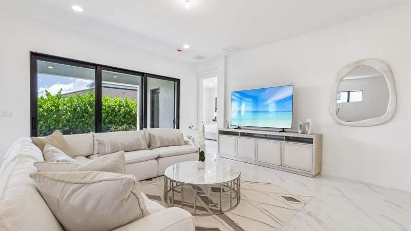 3 bedroom Single Family Residence at 5633 Saint Armands Way, Cresswind Palm Beach, Westlake — photo 5