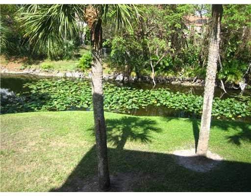 2 bedroom Townhouse at 8921 NW 28th Drive #F, Sun And Lake Condo, Coral Springs — photo 2