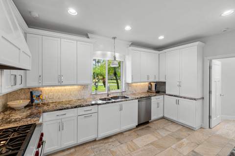 225 NW 11th Street, Delray Beach FL - photo 9 of 34