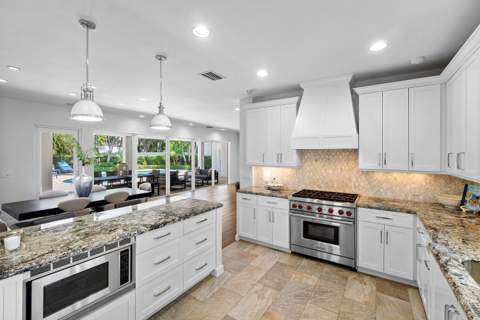 225 NW 11th Street, Delray Beach FL - photo 11 of 34