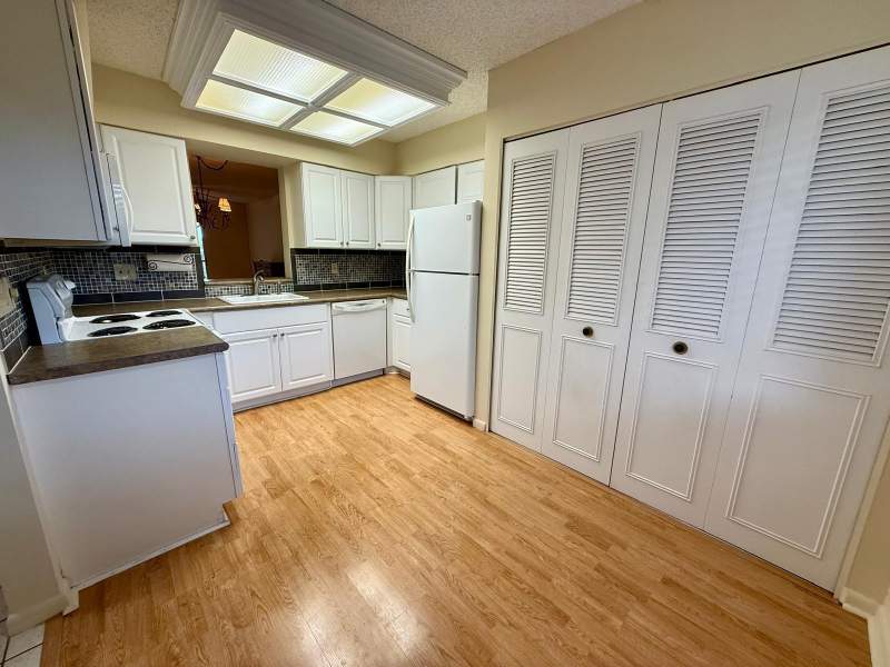 2 bedroom Condominium at 2212 S Cypress Bend Drive #303, Cypress Bend Condominium II, Pompano Beach — photo 2