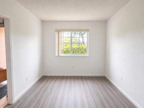 3271 Sabal Palm Manor #106, Davie FL - photo 8 of 13