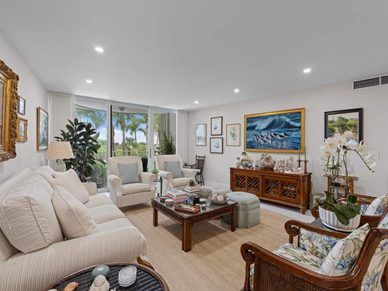2 bedroom Stock Cooperative at 2295 S Ocean Boulevard #314, Twenty Two Ninety Five South Ocean Blvd, Palm Beach — photo 3